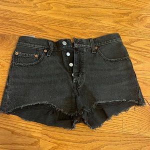 Acid washed levis shorts